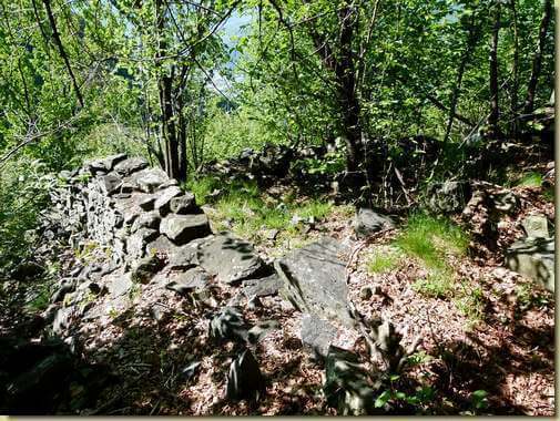 i ruderi dell'Alpe Agalina