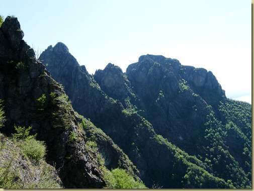 vista verso il Torrione e la Cima Corte Lorenzo