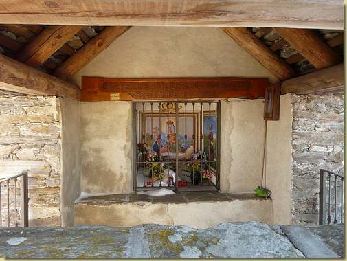 interno della Cappella di Larecchio  