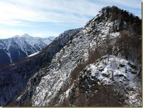 a destra la quota 1514 m.