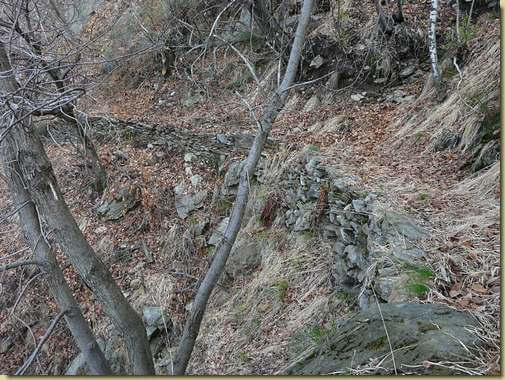 la mulattiera verso Menev&egrave;
