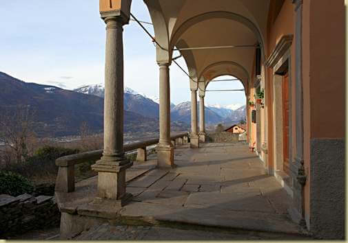 il sagrato della Chiesa...  