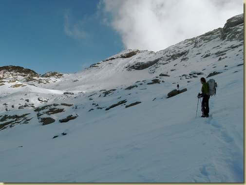 in alto la Cima di Cortechiuso...