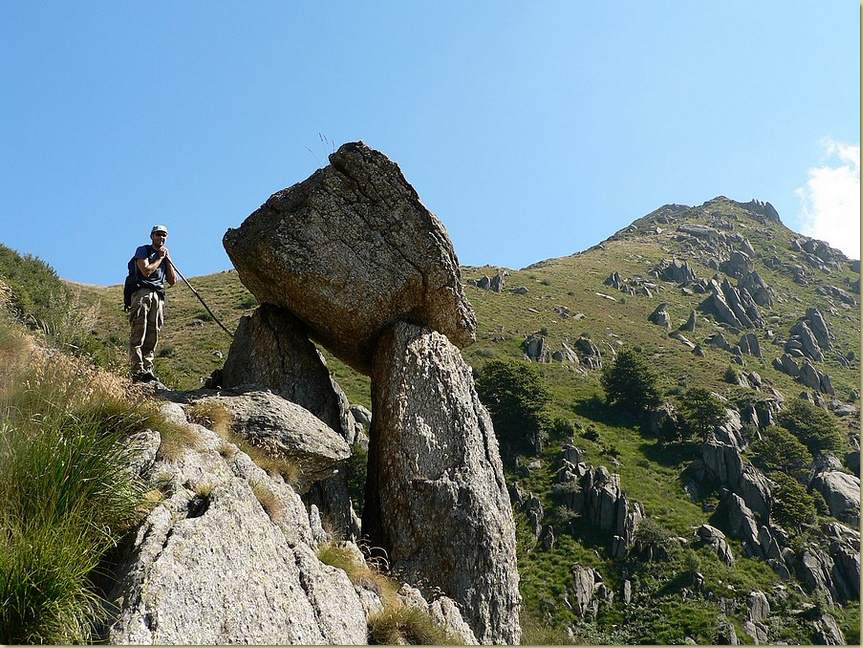 il dolmen sulla cresta dei Galli alla Marona...