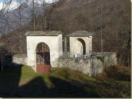 il cimitero di Marone