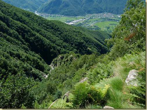 scendendo verso il Rio di Prata...