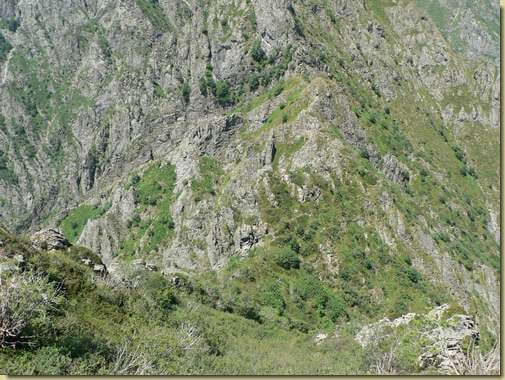 il versante nord della Cima Sasso (dalla cima nord)
