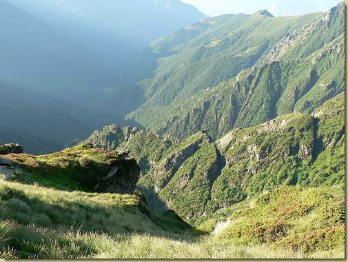 Val Pogallo - al centro il crestone che scende da Seriago
