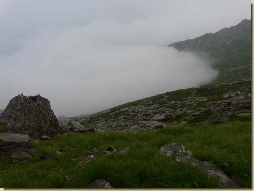sale la nebbia dalla Valgrande... 