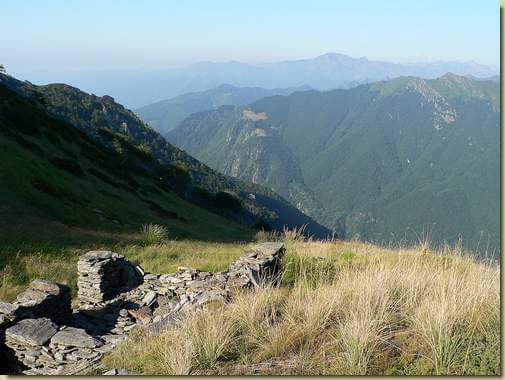 vista dall'Alpe Corte Gemello verso sud-ovest 