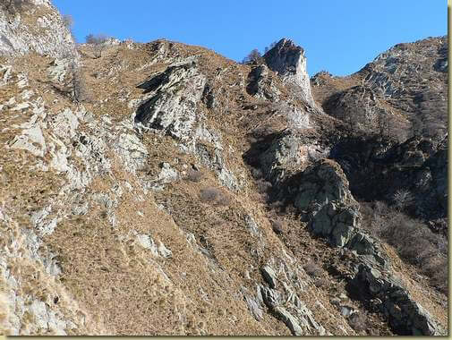 la cresta tra il Pizzo Colla Bassa e il Pizzo delle Pecore  