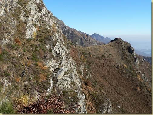 sulla cengia verso La Colla 