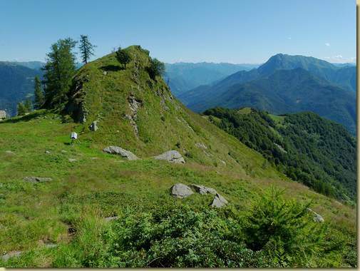 la dorsale che scende verso la Cappella del Crup...
