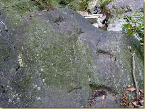 scalini scolpiti nella roccia...