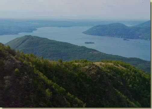il Lago Maggiore, in primo piano il Grup dal Todum 