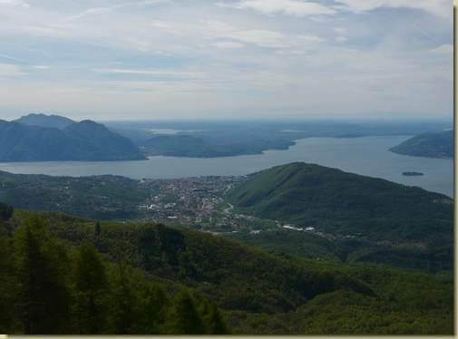 vista verso Intra e i laghi... 