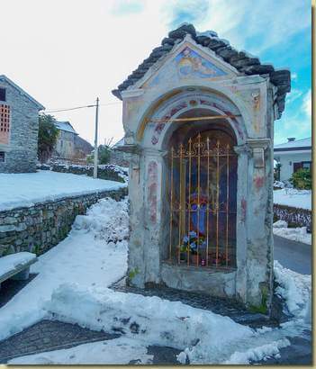 Cappella "di Carecc" in Via Tignolino...