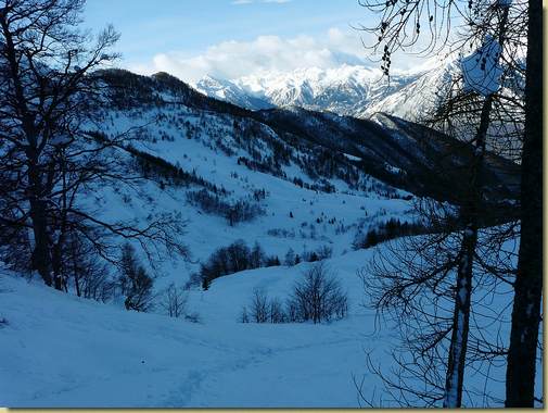 salendo alla Costa dei Bagnoli  