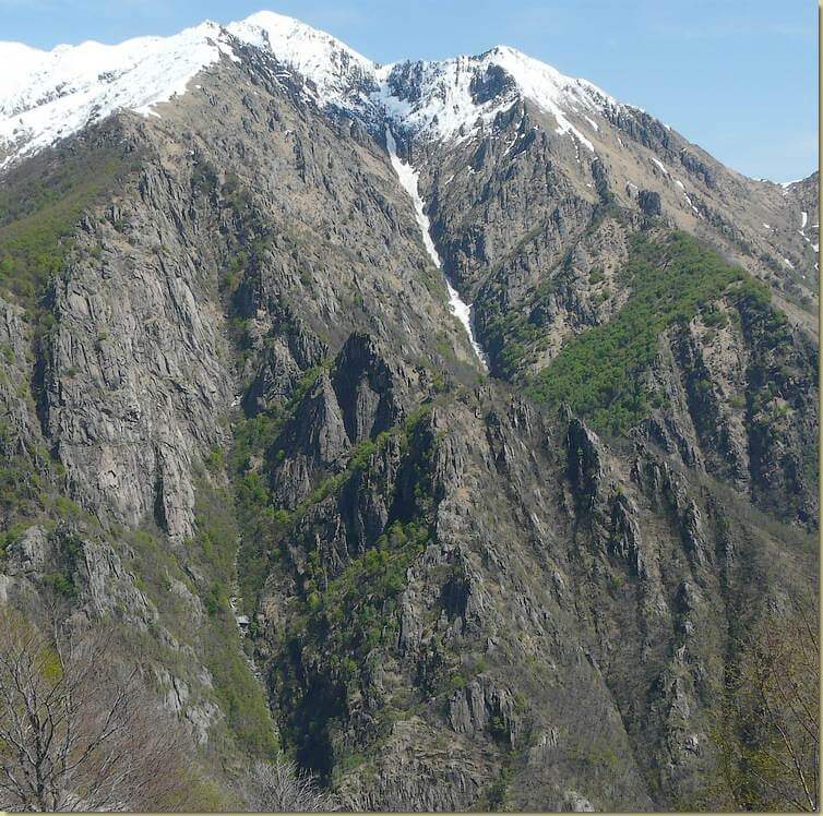la Val Sorda e la Val Marona (a destra), viste dall'Alpe Caslù