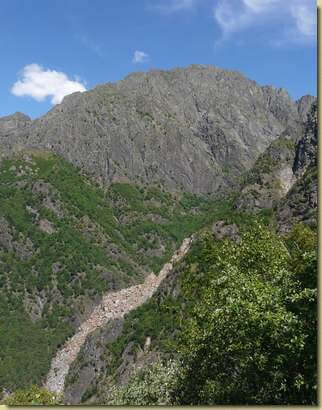  vista sulla frana e la cresta sud-ovest del Proman