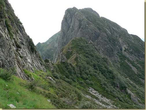 Forcella di Val Cavrì e cresta est del Pedum  